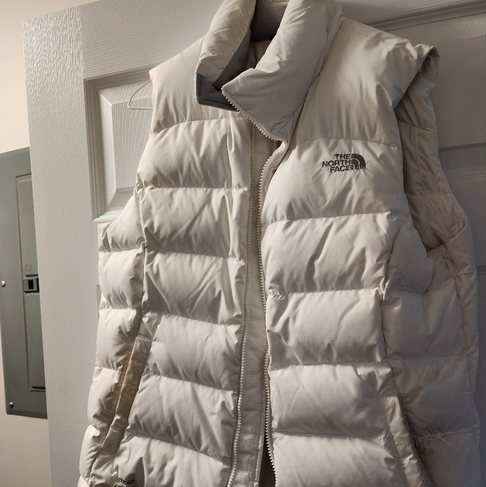 North face puffy vest